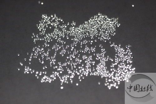 瑶海金属表面处理厂喷砂玻璃微珠清理